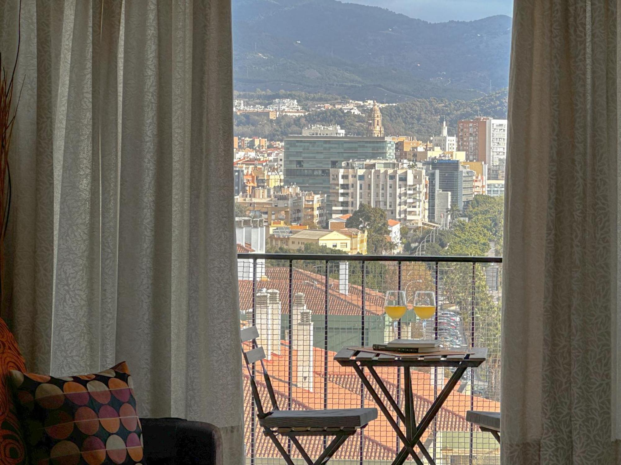 Apartamento Mirador Del Mediterraneo Малага Экстерьер фото