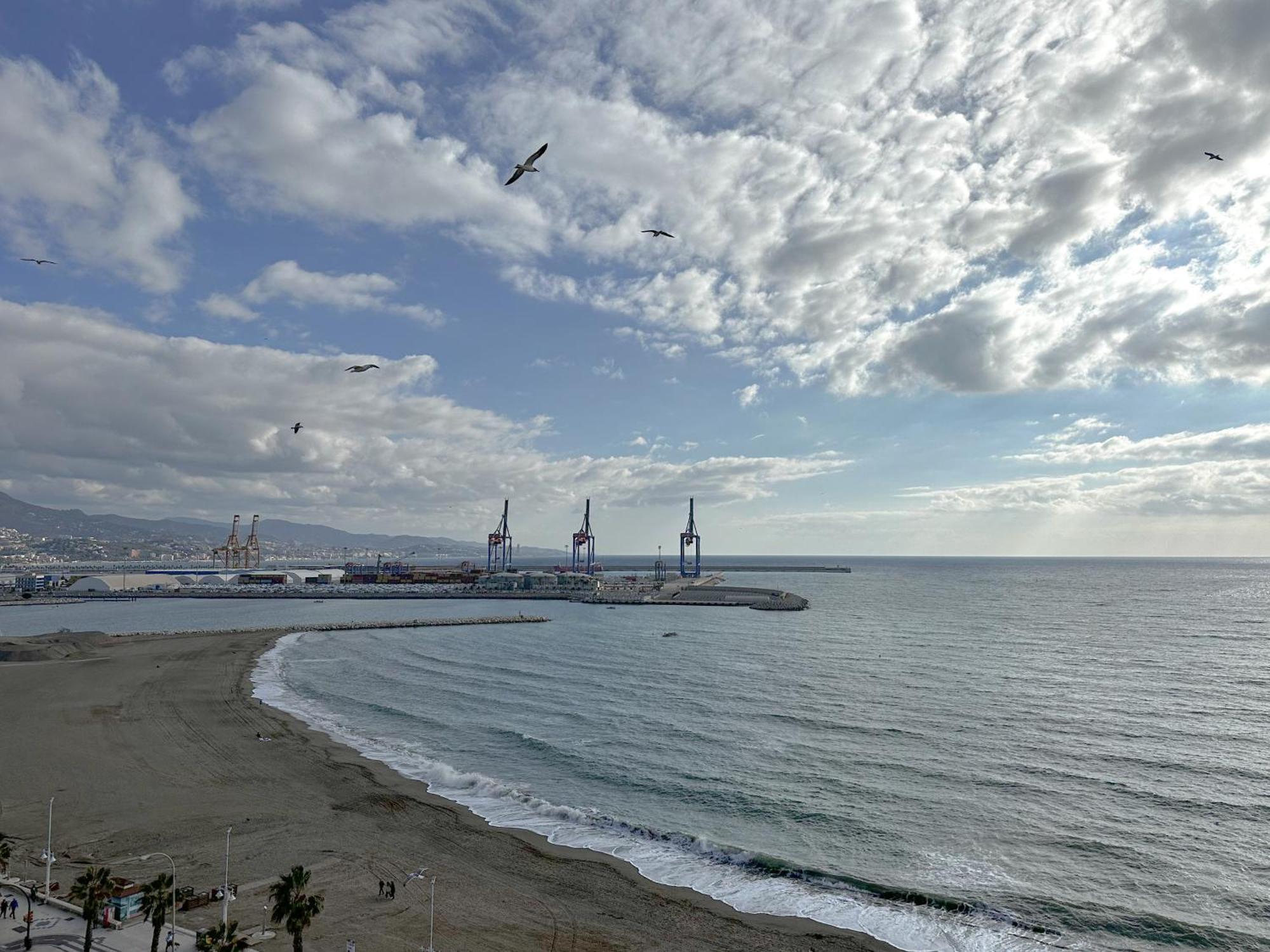 Apartamento Mirador Del Mediterraneo Малага Экстерьер фото